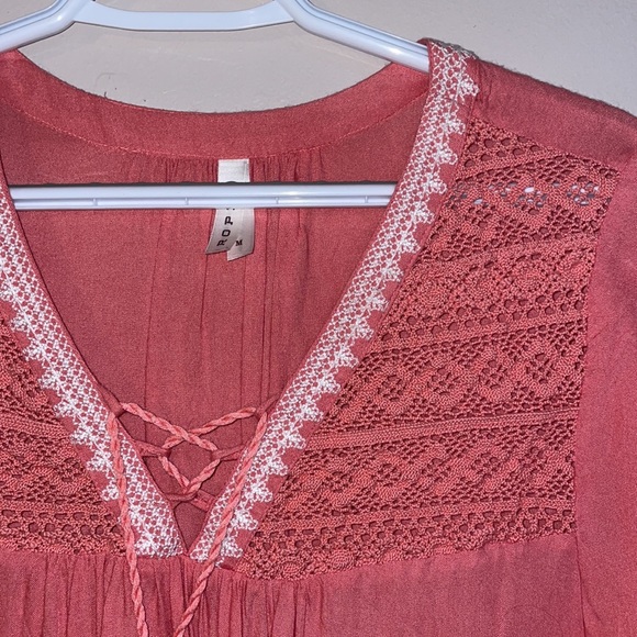 Roper blouse - Picture 2 of 3